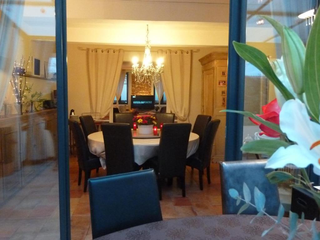 Chambre D'Hotes "Le Village" Villenouvelle Exteriér fotografie