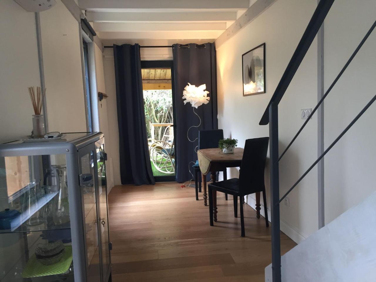 Chambre D'Hotes "Le Village" Villenouvelle Exteriér fotografie
